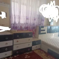 یک عدد تخت خواب دو نفره|تخت و سرویس خواب|سمنان, |دیوار