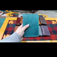 جاکارتی و کیف مدارک دستی