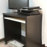 میز کامپیوتر IKEA. قابل باز و بسته کردن|قطعات و لوازم جانبی رایانه|پرند, فاز ۰|دیوار