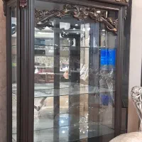 ویترین سلطنتی / کلاسیک