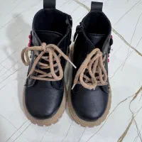 بوت بسیار نو و سالم|کفش و لباس بچه|شهریار, شهرک وائین|دیوار