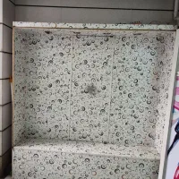 ویترین مغازه زیر قیمت گذاشتم