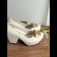 کفش کاملا نو