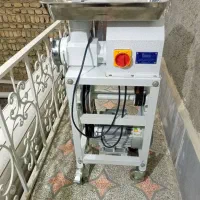 خریدار چرخ کوشت لوازم رستوران. یخچال. کوکا همه نو|کافی‌شاپ و رستوران|تهران, تهرانسر مرکزی|دیوار