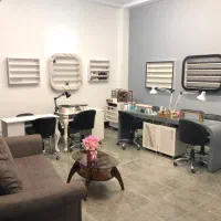 اجاره میز ناخن و تخت مژه فاز سه