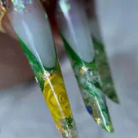 آموزش کاشت ناخن+ دوره رفع اشکال*استخدام|استخدام درمانی، زیبایی، بهداشتی|یزد, |دیوار