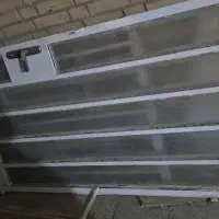 ۱عدد درب آهنی همراه پنجره و جاکولری|مصالح و تجهیزات ساختمان|اهواز, منازل سپاه|دیوار