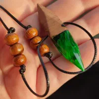 دستبندوگردن بندچوبی رزینی