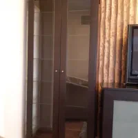 ویترین چوبی و شیشه ای