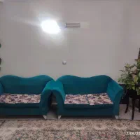 مبل فیروزه ای تمیز و سالم