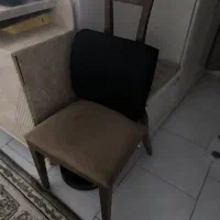 سه عدد صندلی چوبی برای میز نهارخوری