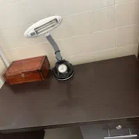 میز تحریر سالم بدون هیچ عیبی خیلی جنس خوب