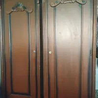 کمد لباس چوبی