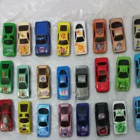 تعدادی ماشین فلزی کوچک هر کدام ۴۰۰۰۰تومان|اسباببازی بچه|گرگان, |دیوار