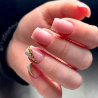 کاشت ناخن|خدمات آرایشگری و زیبایی|نیشابور, شهید بهشتی|دیوار