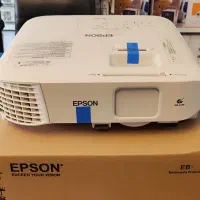 ویدیو پروژکتور های سینمایی مناسب فضای روشن