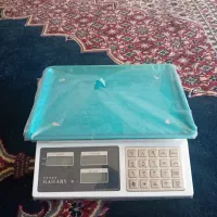 ترازو دیجیتالی،،نو عروسک، کلا ۶ روز استفاده کردمه.