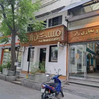 ۶۰ مترکافه، فست فود، ظروف یکبار مصرف