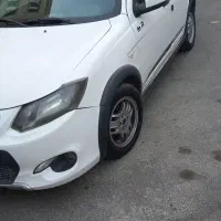 کوییک آر پارس خودرویی سفید مشکی