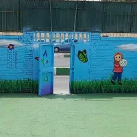 معلم زبان و معلم ورزش مدرسه دخترانه