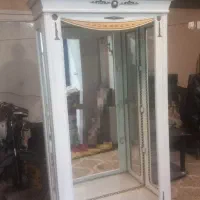 فروش یک بوفه و صندلی اداری و دوتاکمدکشودار