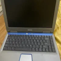 لپ تاپ و سه گوشی