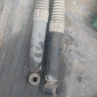 یک جفت کمک عقب پژو