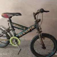 دوچرخه ساییز شانزده