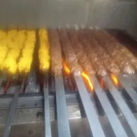 به یه همکار برای کار در تهیه غذا