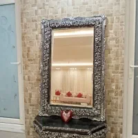 آینه مرغوب  ومیز درحدنو۱۰میلیون
