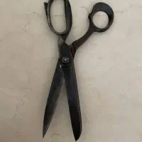 قیچی با قدمت ۱۰۰ ساله