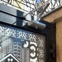 جک آرام بند اتوماتیک (بازویی) قفل برقی آرامبند