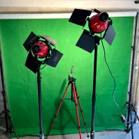 تجهیزات عکاسی نو آکبند پرده سبز نور ۳پایه