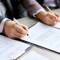 وکیل تنظیم قرارداد و مشاوره حقوقی آنلاین