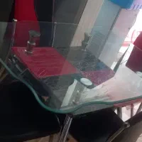 میز ناهار خوری و ۴ صندلی