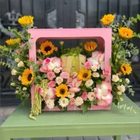 سفارش آنلاین گل مخصوص روز مادر