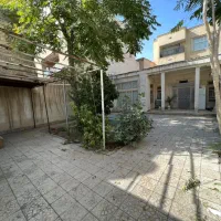 منزل کلنگی با موقعیت مکانی مناسب و امتیازات طلایی