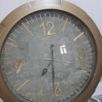 ساعت دیواری|ساعت دیواری و تزئینی|ری, سیزده آبان|دیوار