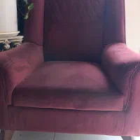 یک دست مبل چهارنفره مبل بسیار شیک و جدید پایه چوبی