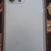 اپل iPhone 12 با حافظهٔ ۲۵۶ گیگابایت