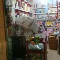 فروش/معاوضه مغازه با خانه ویلایی کوچک در تویسرکان