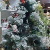 درخت کریسمس پربرف نوئل خارجی