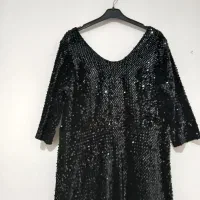 لباس مجلسی|لباس|رشت, حمیدیان|دیوار