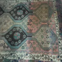 قالی  قدیمی بدون پارگی