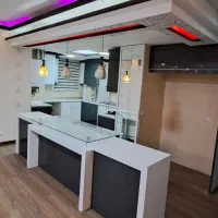 ۲ خواب /سالن بسیار بزرگ  روبه آفتاب  /کنار دریاچه