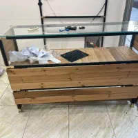 ویترین و دو عدد مانکن بچه
