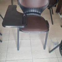 صندلی دانشجویی