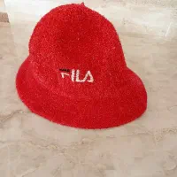 کلاه قرمز مناسب سن نوجوان و بزرگسال