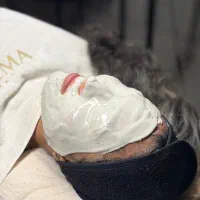 خدمات آرایشی زنانه(گنبد)