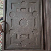 دیوان حافظ نفیس و معطر رحلی همراه با قاب چرمی